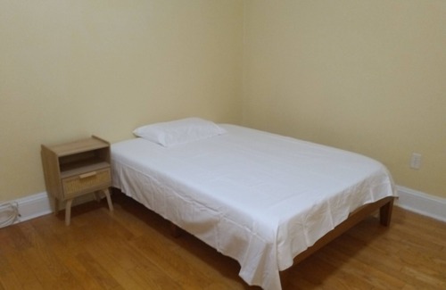 Cleveland Circle Apartment | Charming 2-bedroom apartment in Cleveland Circle Boston, Near BC, BU