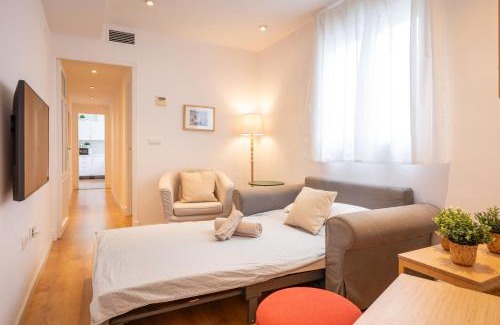Los Remedios Apartment | Charming 2 bedroom Apartment at Virgen de Begoña