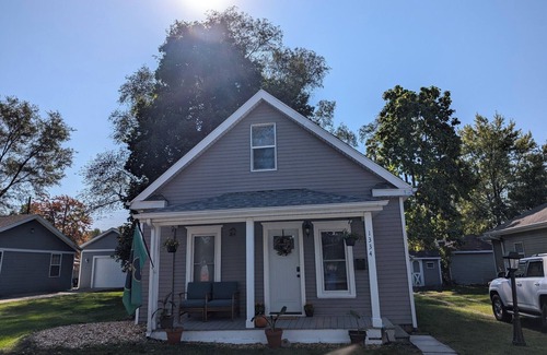 Northeast South Bend House | Charming 2-bedroom bungalow in South Bend, home of the Fighting Irish!