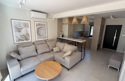 gmina Skape House | Charming 2-bedroom bungalow with AC, WiFi in enchanting Niesulice for 6 person