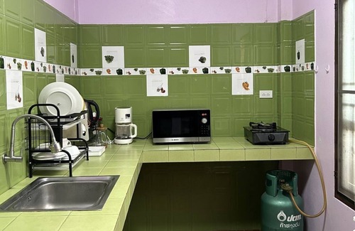 Mae Nam House | Charming 2-bedroom bungalow with AC, WiFi in P.House in delightful Koh Samui