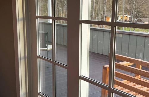 Woodstock House | Charming 2-bedroom Cottage in welcoming Woodstock with "Chef's Kitchen"