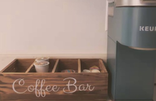 Fairhope Cottage | Charming 2-Bedroom Cottage Nestled Under Oak Trees