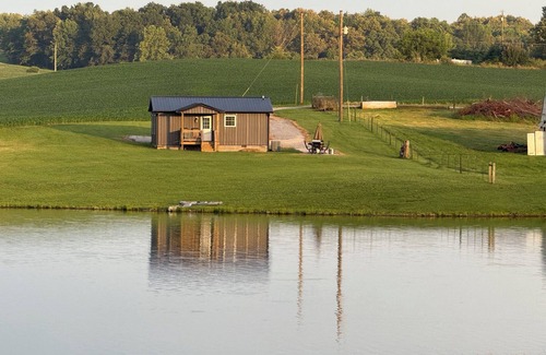 Mount Sherman Cottage | Charming 2-bedroom cottage in peaceful Magnolia with WiFi, 30 acre private lake