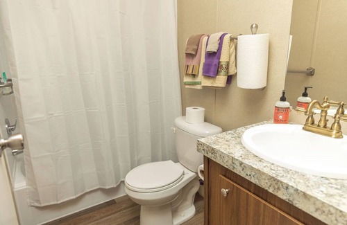 Alexander House | Charming 2-bedroom house with WiFi, AC in welcoming Weaverville