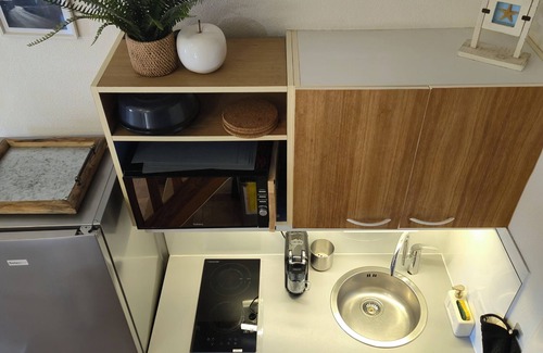 Eyguieres House | Charming 2-bedroom house with pool, WiFi, AC in peaceful Eyguières