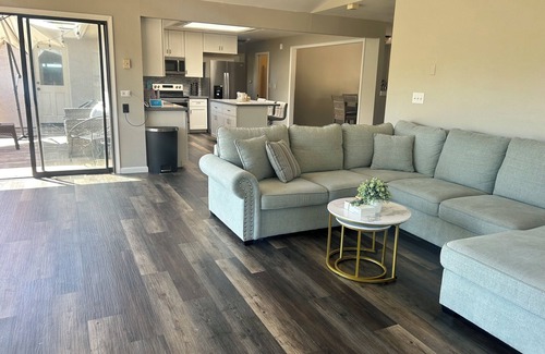 Hayward House | Charming 2-bedroom house with 3 car garage and plenty of additional parking.