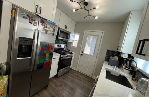 Cheverly House | Charming 2 bedroom house, family and pet friendly close to Washington D.C.