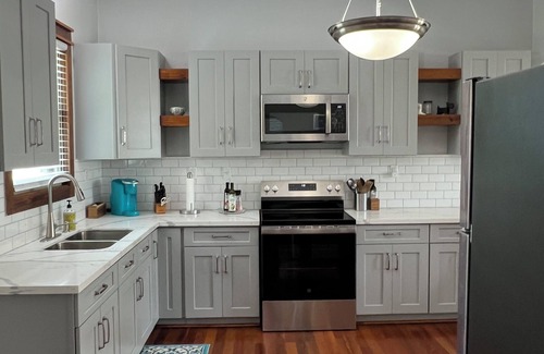 Palacios House | Charming 2-bedroom house in Palacios.