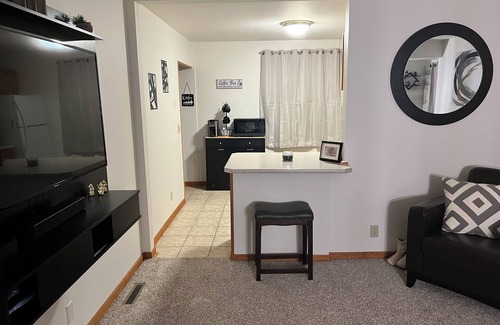Madison House | Charming 2-bedroom house close to airport and downtown with many amenities