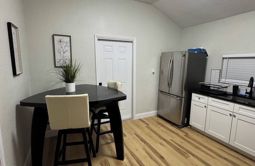Tampa House | Charming 2-bedroom house with WiFi, AC in fantastic Tampa