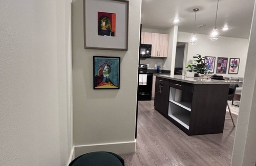 Brownsville Apartment | Charming 2-bedroom apartment in Brownsville with WiFi and AC