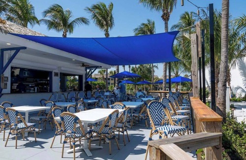 Fort Pierce Condo | Charming 2-bedroom condo, fitness room, on golf course, tiki, Hutchinson Island