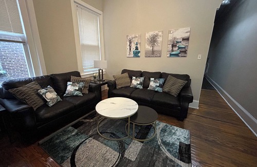 Center City West Apartment | Charming 2-bedroom apartment with WiFi, AC in wonderful Philadelphia