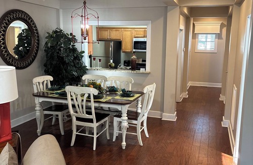 Lackey Condo | Charming 2-bedroom condo in delightful Williamsburg with fitness room, AC