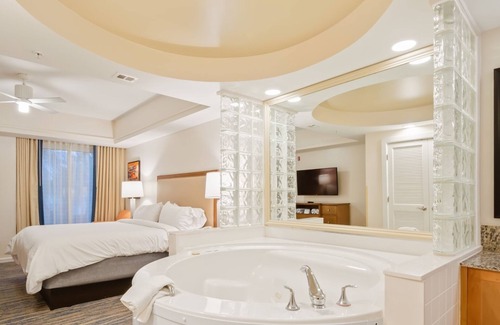 Florida Central Atlantic Coast Hotel | Charming 2-bedroom villa at Marriot's Cypress Harbour Villas