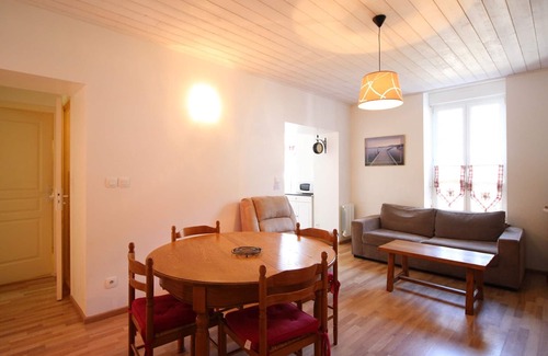 Mont-Dore Apartment | Charming 2-BR Apartment, Private Garage, Near Mont-Dore Center