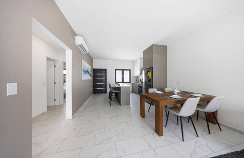 Ponton Apartment | Charming 2 BR Oasis in Oranjestad by Bocobay