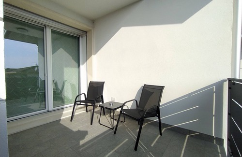 Torri di Quartesolo Apartment | Charming 2-bedroom apartment in quaint Torri di Quartesolo with AC