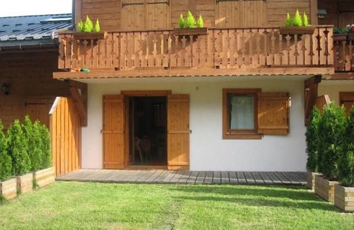 Les Houches Apartment | Charming 2-Room Cabin Apartment for 6 in Quiet Location, Les Houches