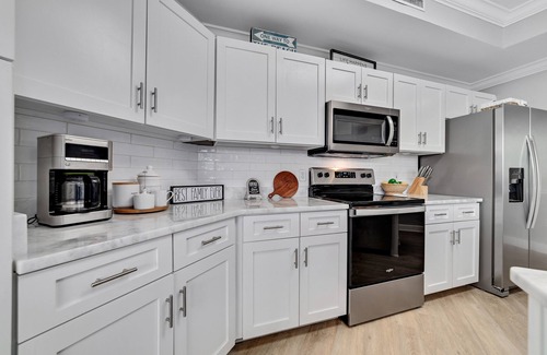 Orange Beach Condo | Charming 2bd/2ba w/Bay View, Pool w/Lazy River
