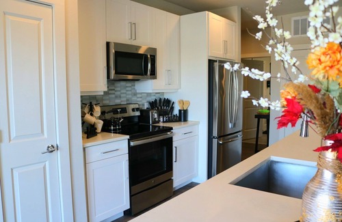 Missouri City Apartment | Charming 2BR/2BA Apt with Attached Garage, Pool, Fitness Center & Prime Location