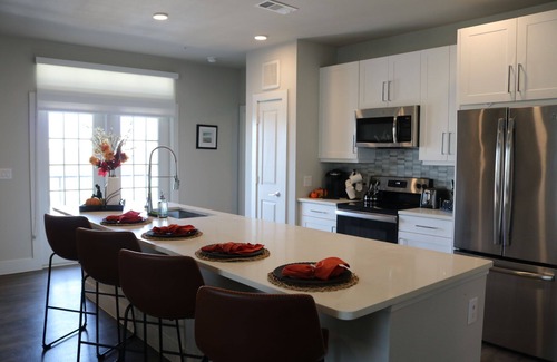 Missouri City Apartment | Charming 2BR/2BA Apt with Attached Garage, Pool, Fitness Center & Prime Location