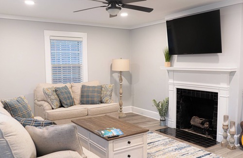 High Point House | Charming 2BR Guest House in Historic High Point – Walk to HPU, Museums & Dining!