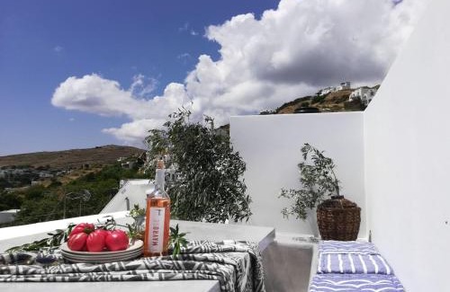 Tinos Apartment | CHARMING 2BR Hilltop Serenity Suite, Lively Greek Village