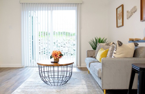 Capital View Apartment | Charming 2BR near Downtown Little Rock