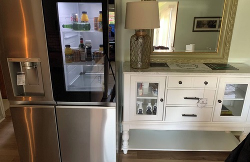 Clinton Township House | Charming 3-bedroom house with WiFi, AC in serene Clinton Township