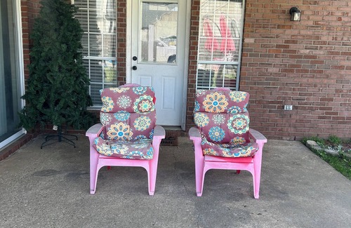 Gunter Afs House | Charming 3 bedroom 2 bath Home Oasis - Pool View, AC, and WiFi