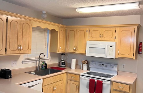 Niceville House | Charming 3-bedroom Bungalow in Destin FL. Relax, Recharge, Repeat!