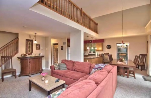Lackawaxen Ski Chalet | Charming 3-bedroom chalet in Masthope Community.