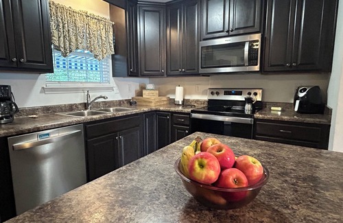 Saucier Other | Charming 3-bedroom farm house. Love horses and nature? Nature at its best.