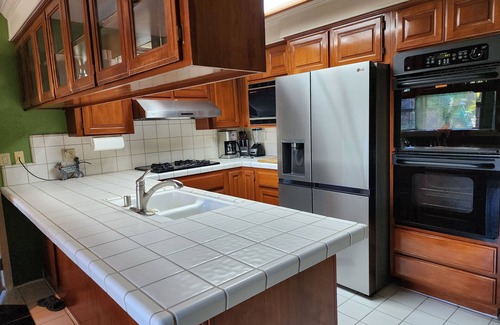 Orangevale House | Charming 3-bedroom house with solar pool.WiFi and AC in delightful Fair Oaks