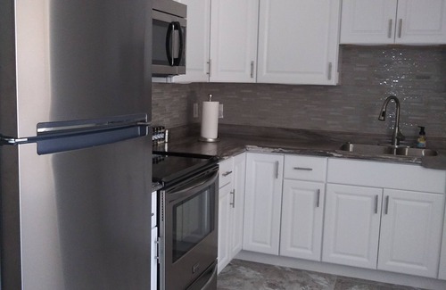 Southeast Pensacola House | Charming 3-bedroom house with WiFi, AC in fantastic Pensacola