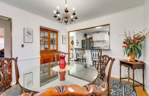 Royal Oak House | Charming 3-bedroom house with AC and WiFi in Royal Oak