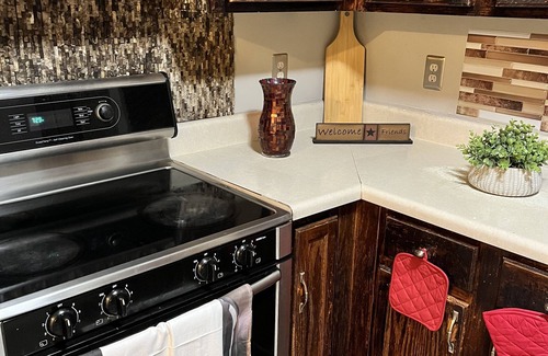 Belmont House | Charming 3-bedroom Home In Lithonia