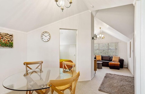 Karaka House | Charming 3 Bedroom Home in Tranquil Rural Karaka