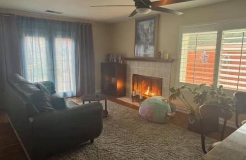 Vallejo House | Charming 3-bedroom house with WiFi, fitness room in lovely Vallejo