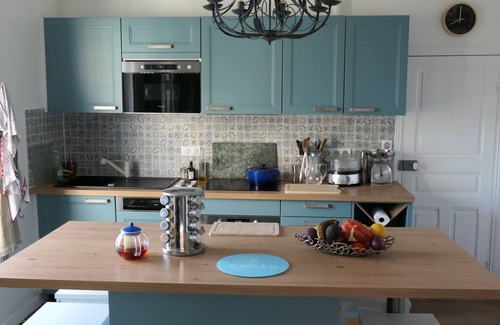 Crozon Villa | Charming 3-bedroom house with sea view and spa, close to shops and restaurants