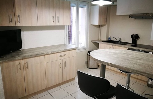 Agen House | ★ Charming 3 bedroom house ★ Near train station ★ Wifi ★