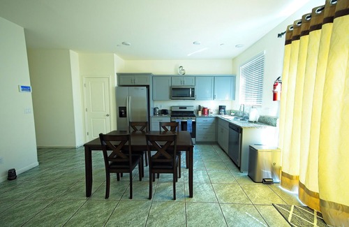 Merced House | Charming 3-bedroom house in nice Merced