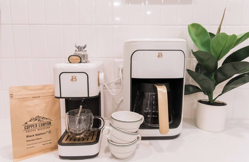 Nixa House | Charming 3-bedroom, Kid Friendly, 10min to Springfield, Countryside-1 Acre