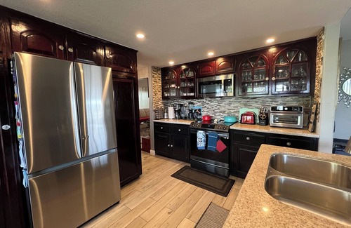 Canyon Lake House | Charming 3-bedroom house with AC, WiFi in enjoyable Canyon Lake