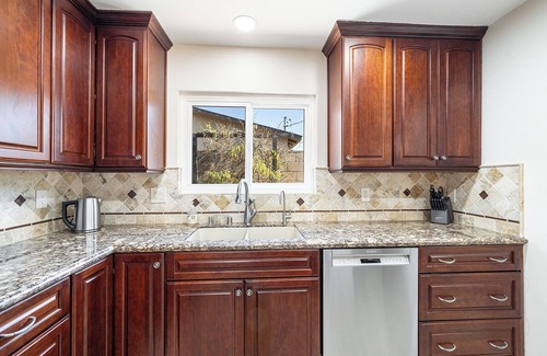 Simi Valley House | Charming 3-bedroom house with AC and WiFi in Simi Valley