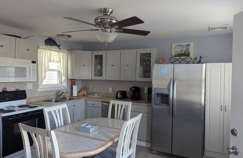 Lower Township Apartment | Charming 3-Bedroom Wildwood Crest Spot: Beach, Bay, and Boardwalk- all so close!