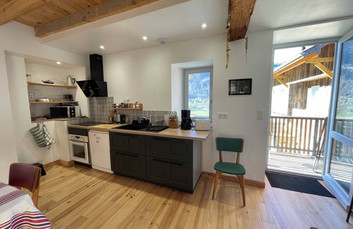 Beost House | Charming 3* gîte La maison Salanave SPA & garden village Béost vallée d'Ossau