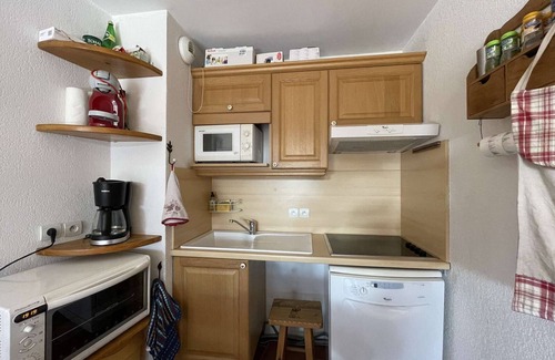 Praz-sur-Arly Apartment | Charming 3-Room Apt in Praz-sur-Arly - Pool, Parking, Near Village & Ski Slopes